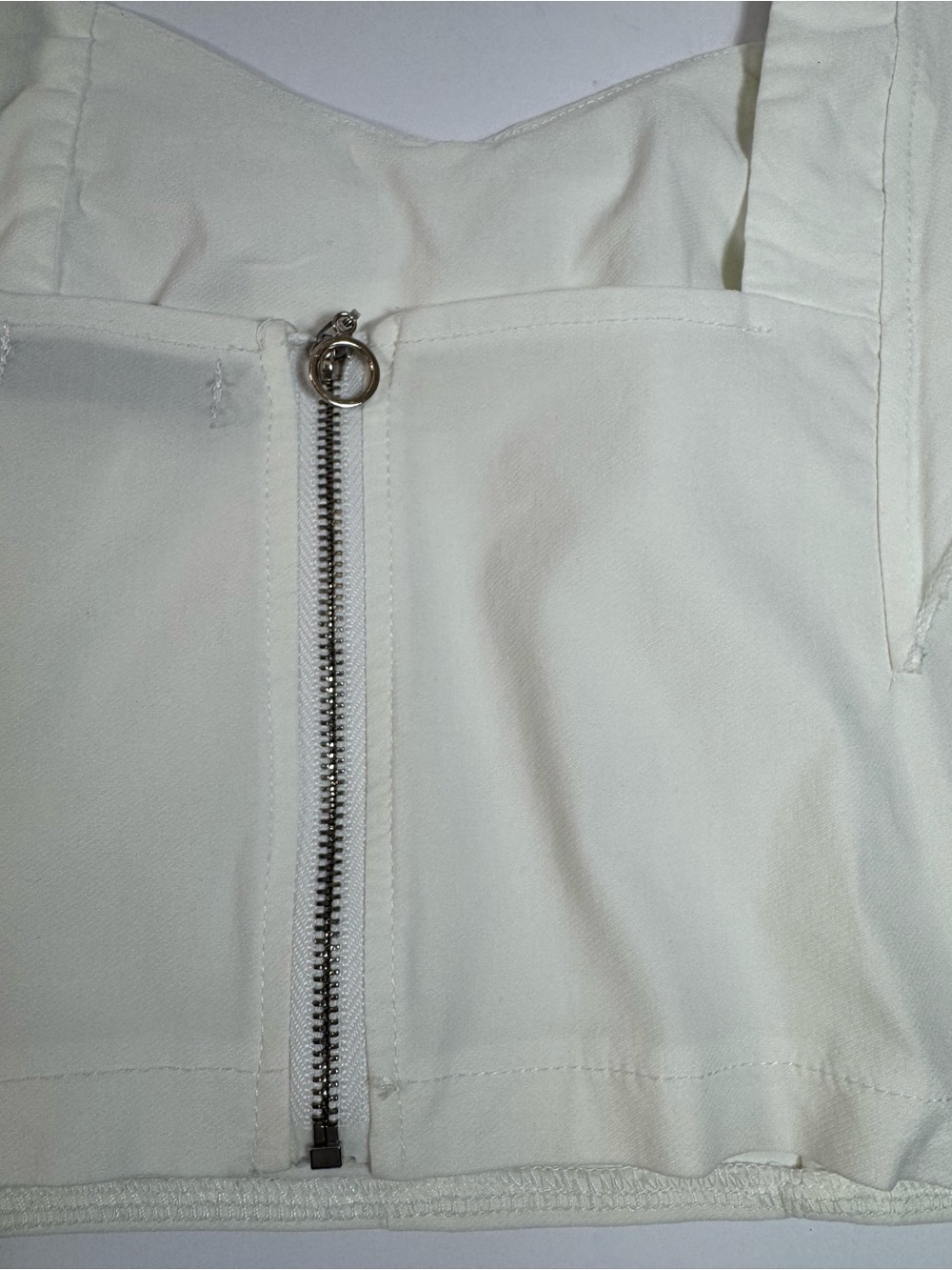 Women's White Ruffle Sleeve Crop Top - Classic Summer Staple Chicme - Picture 11 of 14